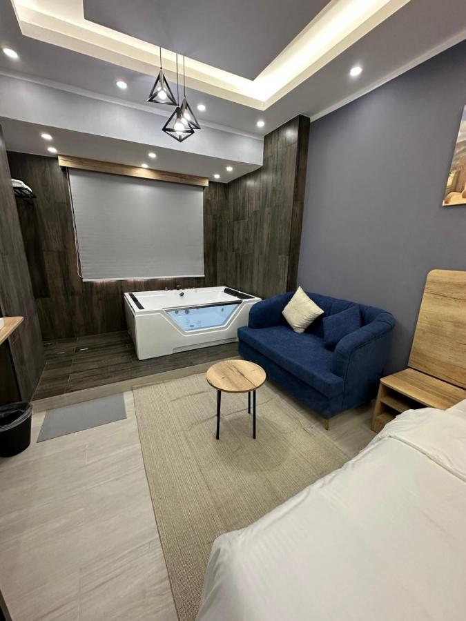 Blue Rose Hotel Al Amarat Exterior photo