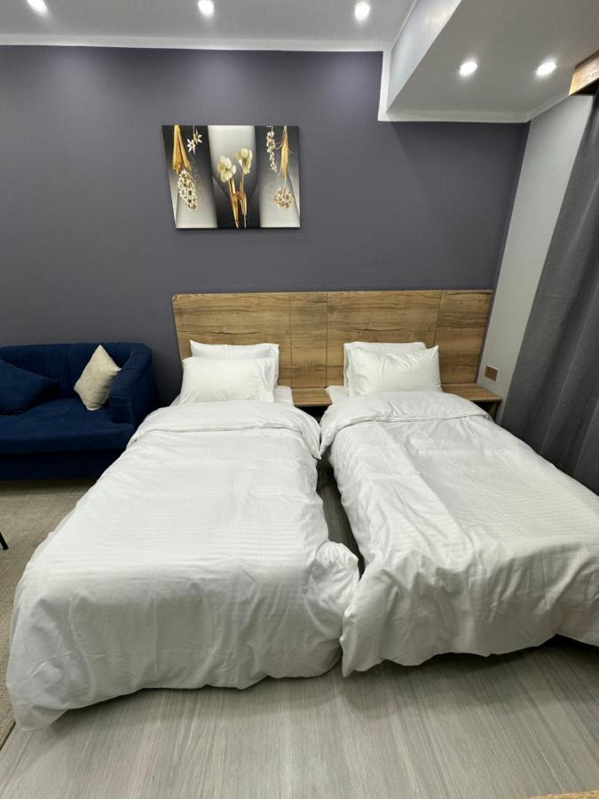 Blue Rose Hotel Al Amarat Exterior photo